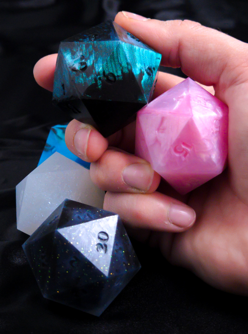 Mystery Chunky 40mm D20 Dice Silicone Squish Fidget - Image 3