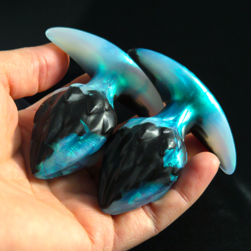 In Stock Signature Collection - Small Faepod - Medium Firm in Aqua Pearl & Midnight Black Swirl - Image 4